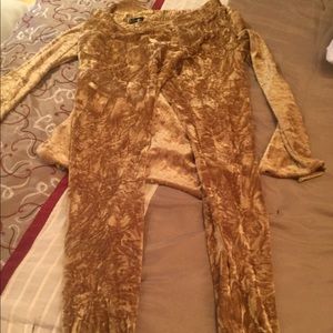 Velvet gold leggings
